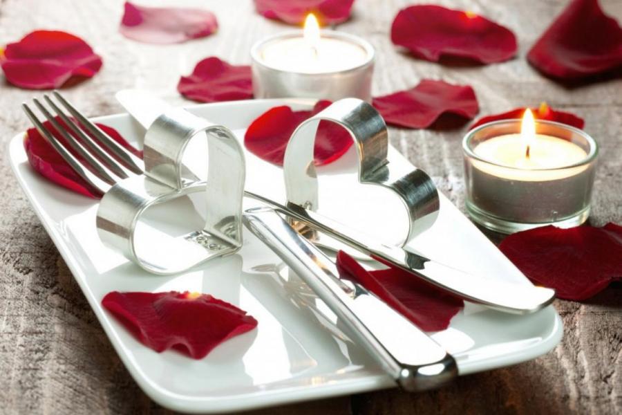Special package: candle light dinner & spa!
